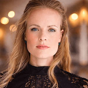 Alice Wallace endorsement for Moses Music Studios live performance